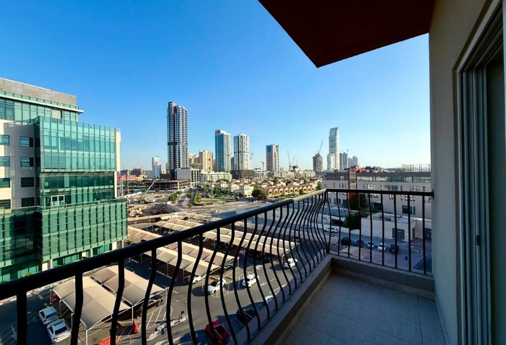 2 BR Apartment in Jumeirah Village Triangle