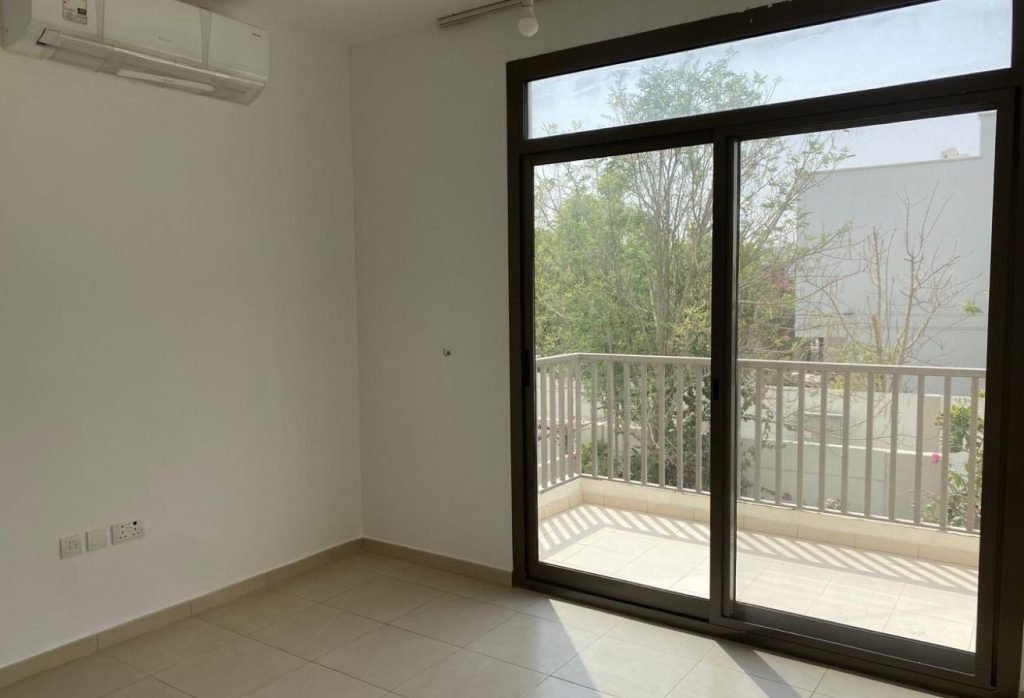 3 BR Villa with Private Garden and Water View