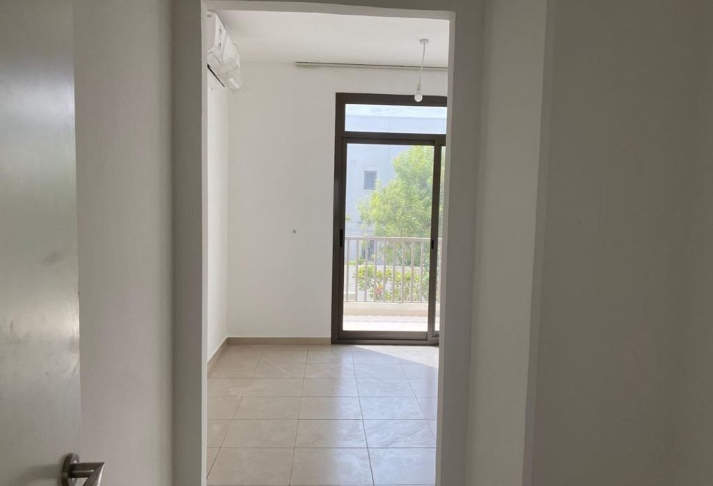 3 BR Villa with Private Garden and Water View