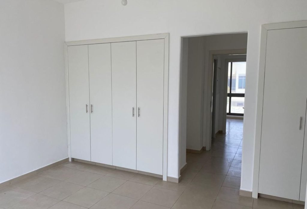 3 BR Villa with Private Garden and Water View