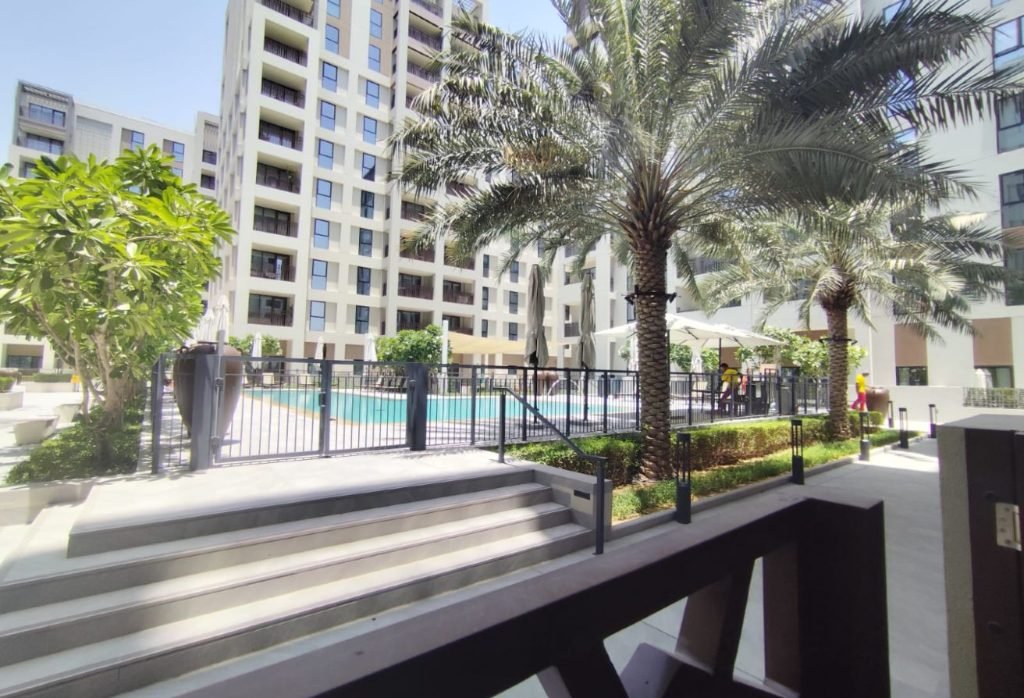 PRIVATE GARDEN | WATER VIEW | 6 CHEQUES