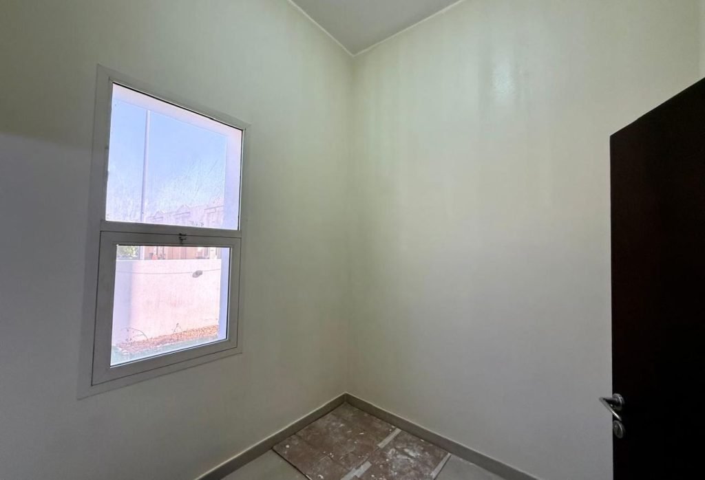 5BR COMPOUND VILLA | PRIVATE GARDEN | AL BARSHA 1