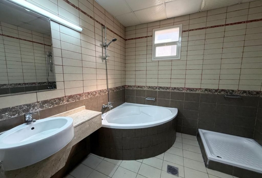 5BR COMPOUND VILLA | PRIVATE GARDEN | AL BARSHA 1