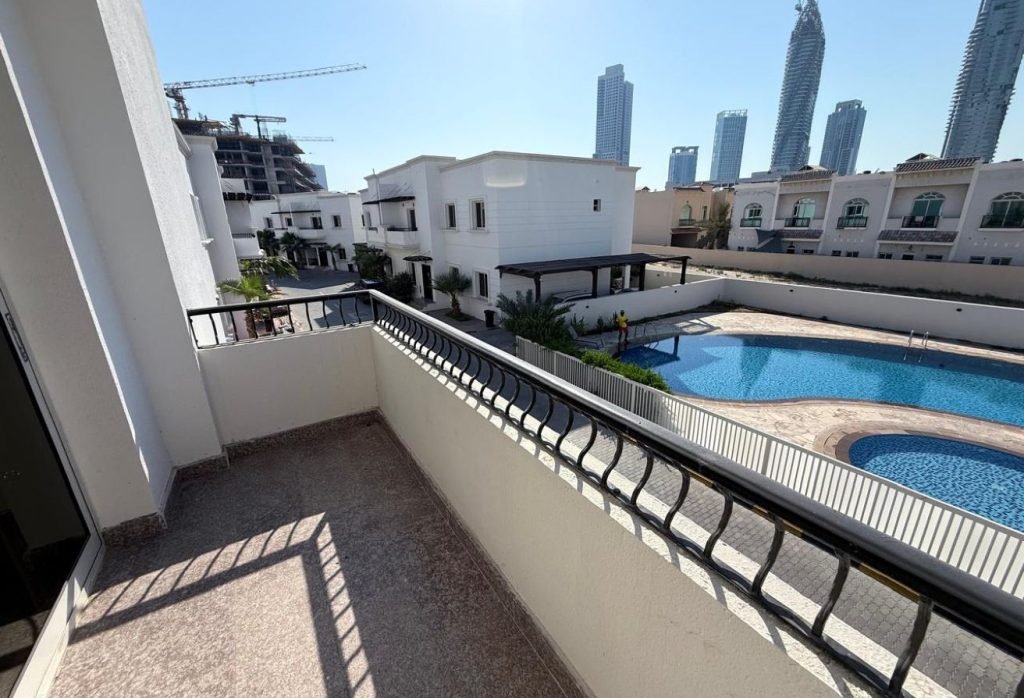 5BR COMPOUND VILLA | PRIVATE GARDEN | AL BARSHA 1