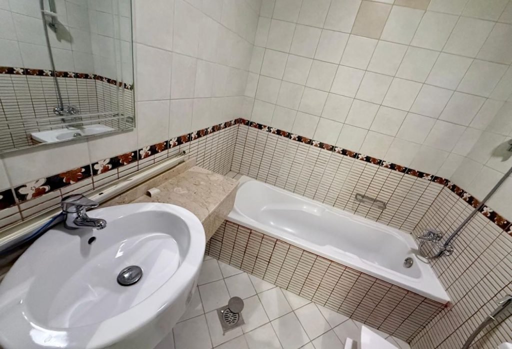 5BR COMPOUND VILLA | PRIVATE GARDEN | AL BARSHA 1