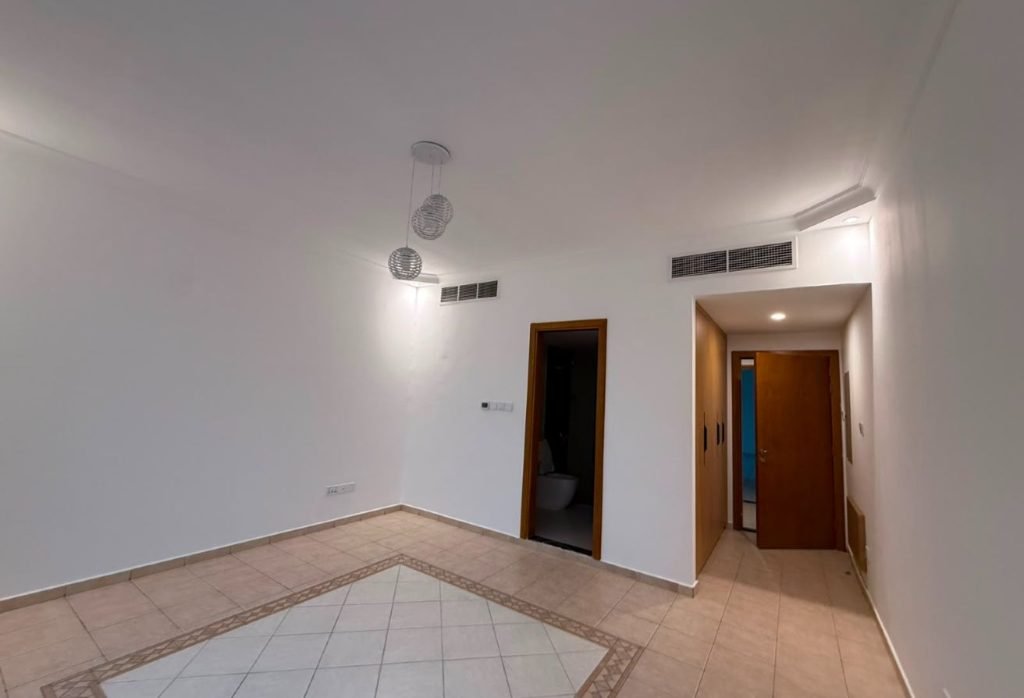 4BR + MAID | PRIVATE GARDEN | 4 CHEQUES