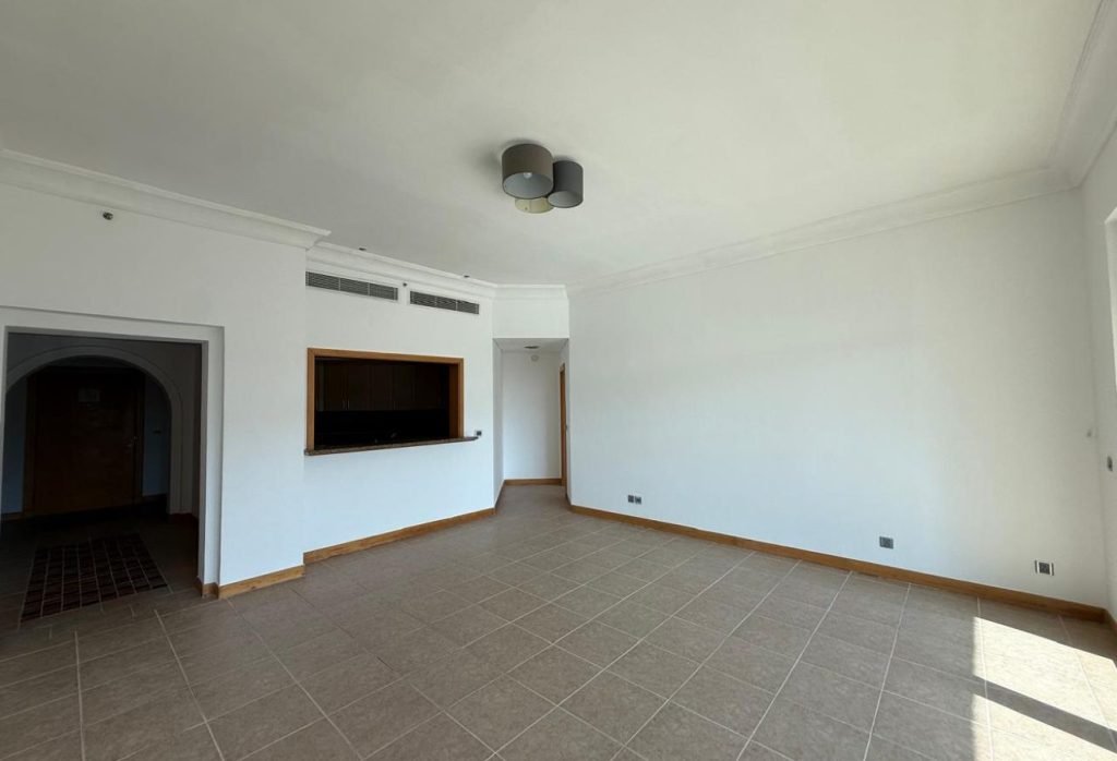4BR + MAID | PRIVATE GARDEN | 4 CHEQUES