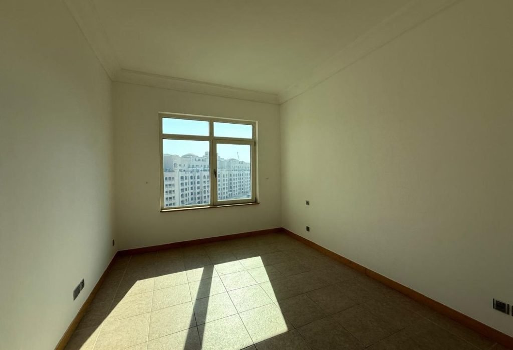 4BR + MAID | PRIVATE GARDEN | 4 CHEQUES