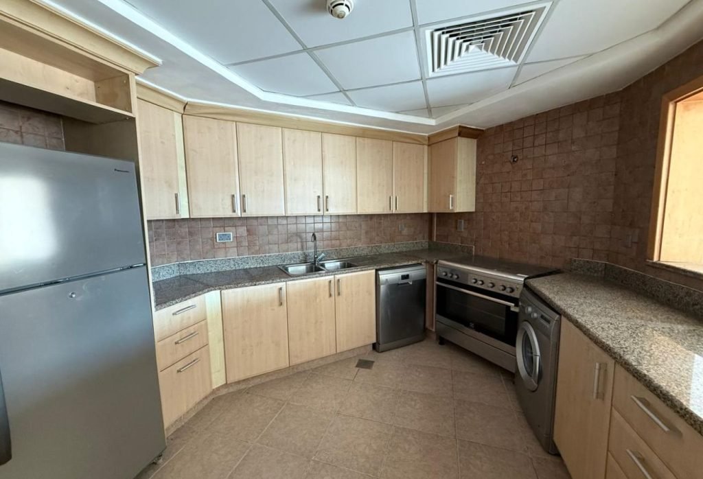 4BR + MAID | PRIVATE GARDEN | 4 CHEQUES
