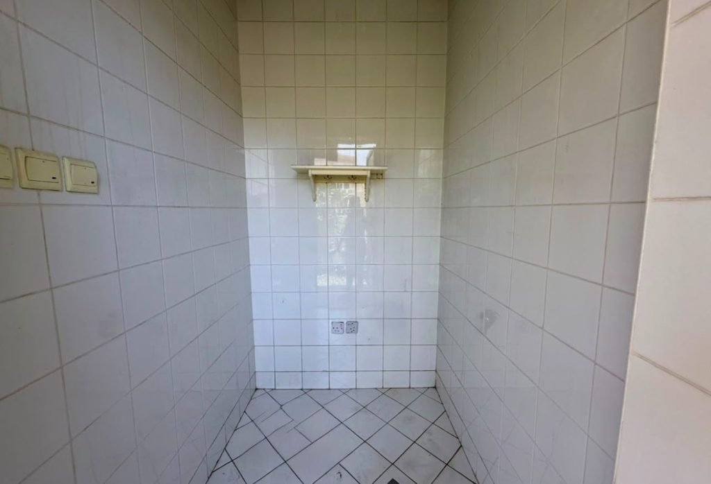 SPACIOUS 4BR + Maid Room | POOL & GYM | NEAR BEACH