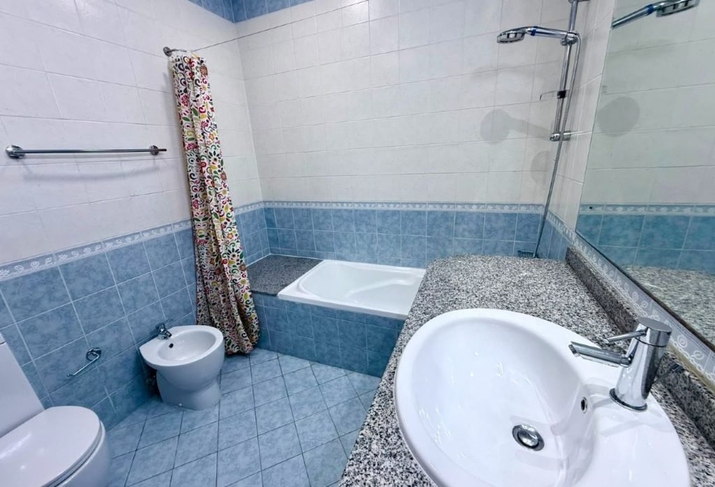 SPACIOUS 4BR + Maid Room | POOL & GYM | NEAR BEACH